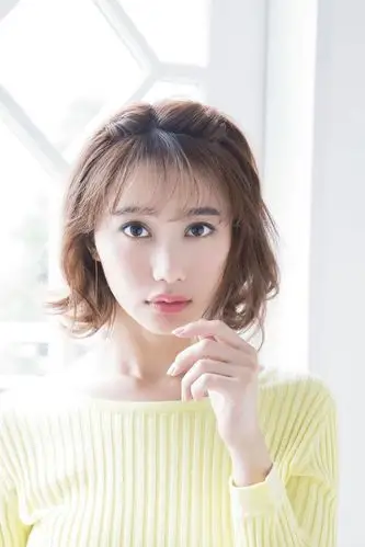 今年流行这样的刘海?3分钟就能让你焕然一新.