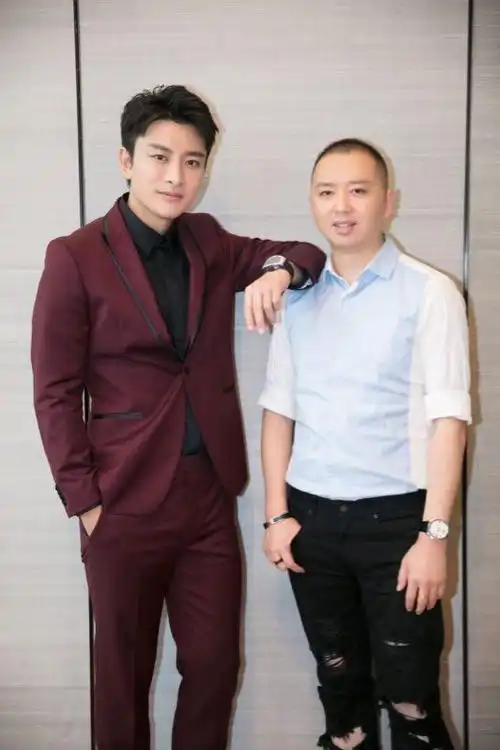 郭洪波一手培养了贾乃亮,李小璐,霍思燕,杜淳,聂远等一线明星,这一点