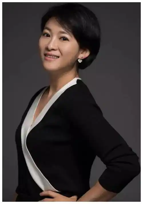 主持人王欢:13年确诊乳腺癌晚期后,仍保持高强度工作,遗憾离世_生活