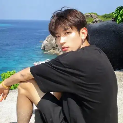 帅哥头像,让你感受到了更多的阳光和青春