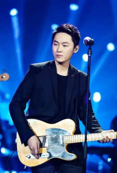 梁博:我要靠自己的音乐买车买房,这才是纯粹