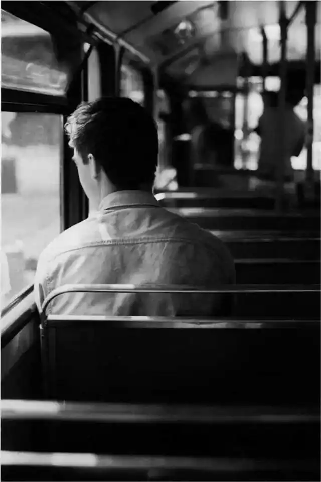 伤感个性非主流爱情孤独图片高清苹果手机壁纸下载 640_960竖版 竖屏