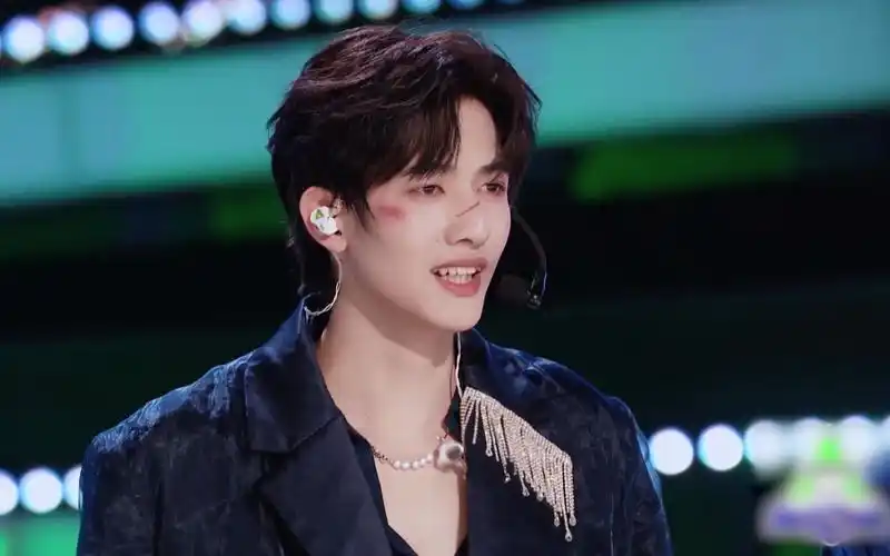 【创造营2021】甘望星初舞台_哔哩哔哩_bilibili