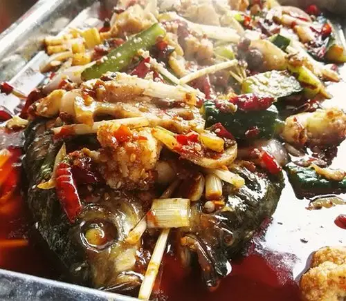 毛大锅乌鸦烧烤大排档隐藏大街深处的渝味特色烧烤大排档