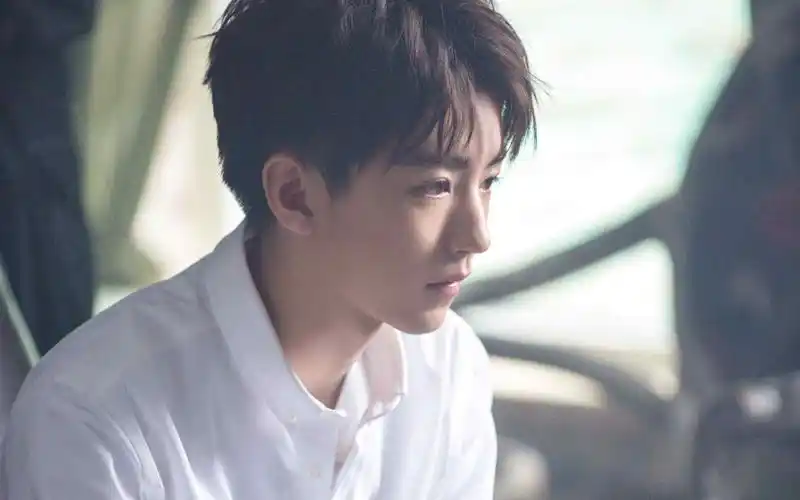 王俊凯最帅的照片壁纸王俊凯超帅写真图片42