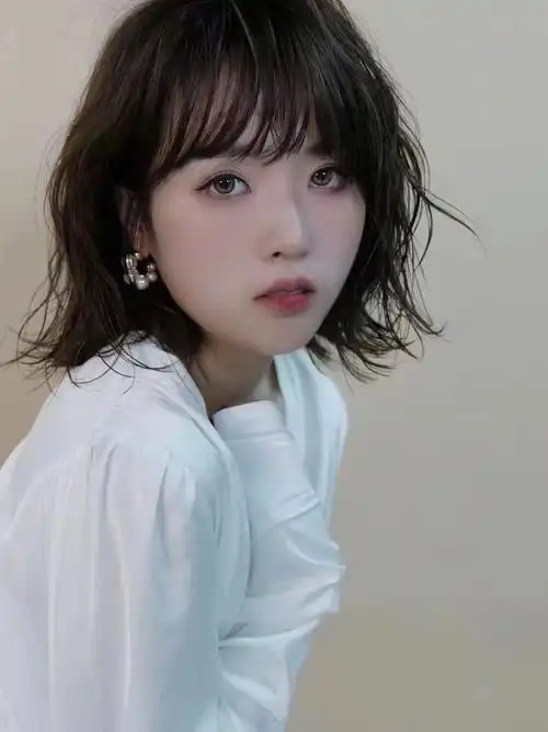 三水女士短发烫发染发