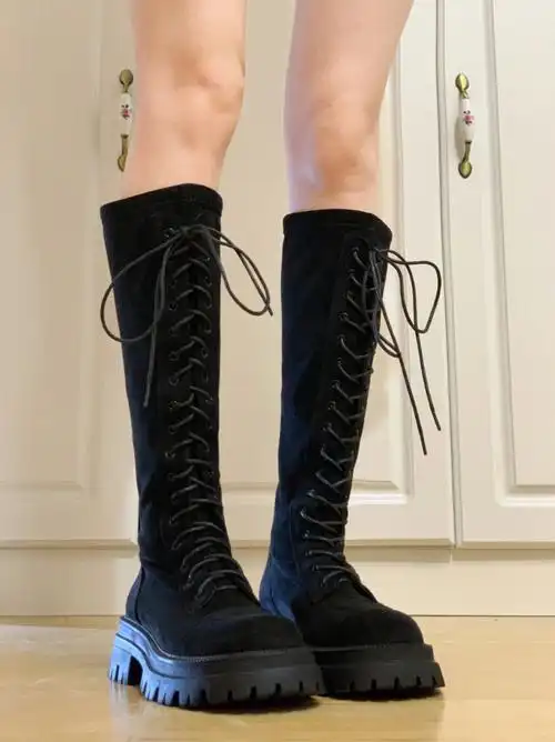 姐妹们冲冲冲#长筒靴  #长靴  #百搭靴子分享