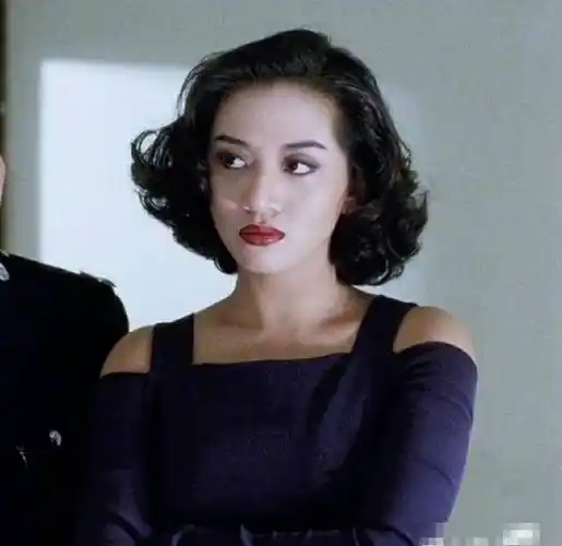 梅艳芳港风妆容真绝旗袍穿搭惊艳复古优雅气质哪是伊能静能比