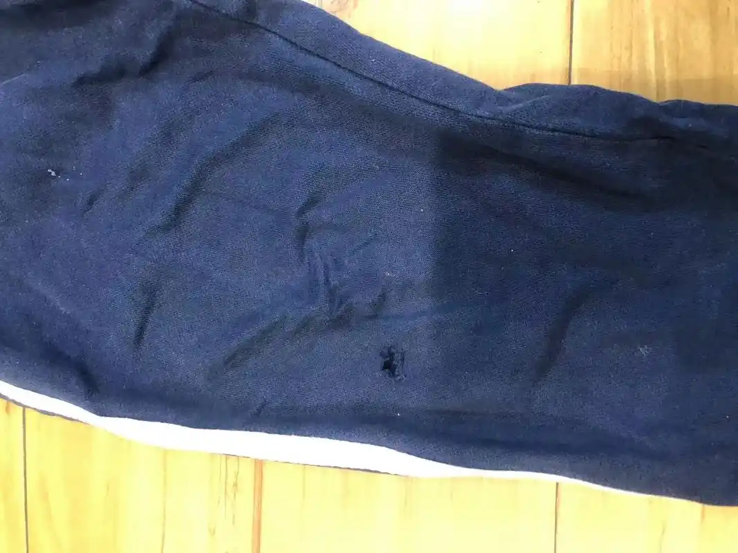 只是一部分 薄的厚的都不放过 每条裤子膝盖都要破洞 儿子膝盖 - 抖音