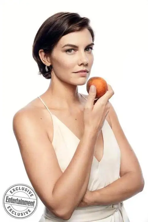 行尸走肉第100集将播,瑞克弩哥卡妈刀女玛姬拍大片,10.22回归