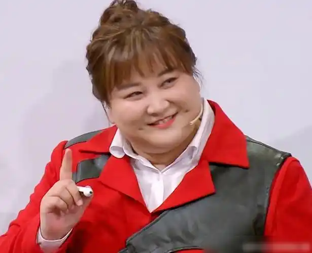 《王牌对王牌》首播,清一色好评,满足郭德纲口中的雅俗共赏|贾玲|沈腾