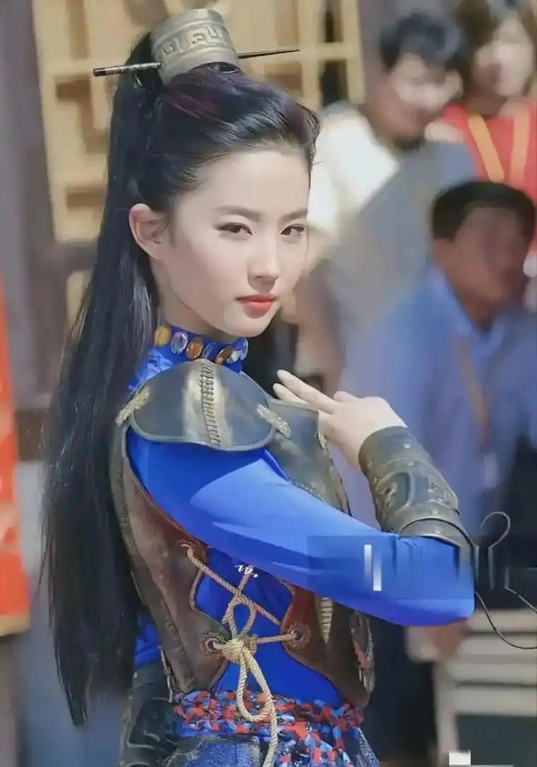 这组女扮男装的刘亦菲,好像代号鸢,她是广陵王,真正的皇亲贵族 - 抖音