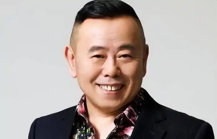 想到年轻美貌,而且个子很高的杨云在后来竟然嫁给了个子不高的潘长江