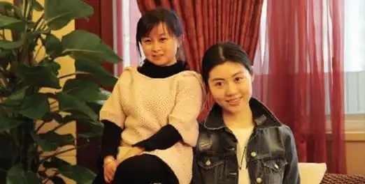 袖珍人朱洁结婚后有孩子吗(因为身高被当成怪物)(18)