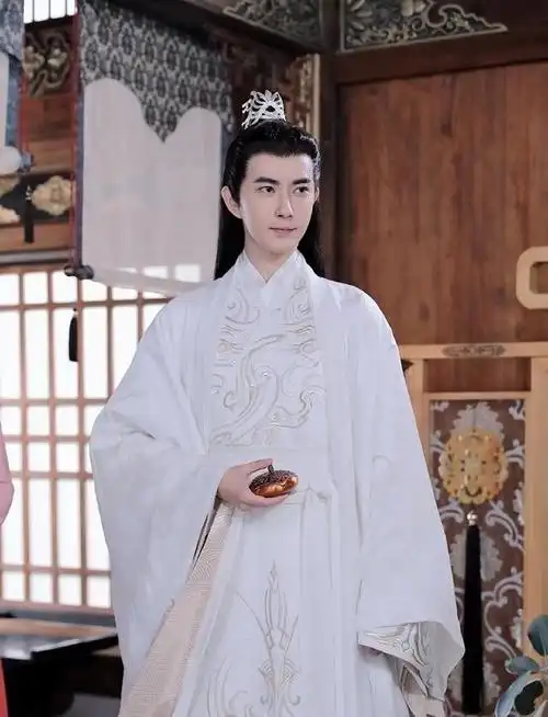 古装白衣最帅的男艺人,只服这5位,任嘉伦罗云熙上榜,有你男神吗