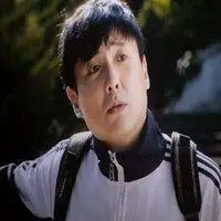 沈腾头像高清图片大全_名人沈腾真人头像大图下载_微信头像图片大全