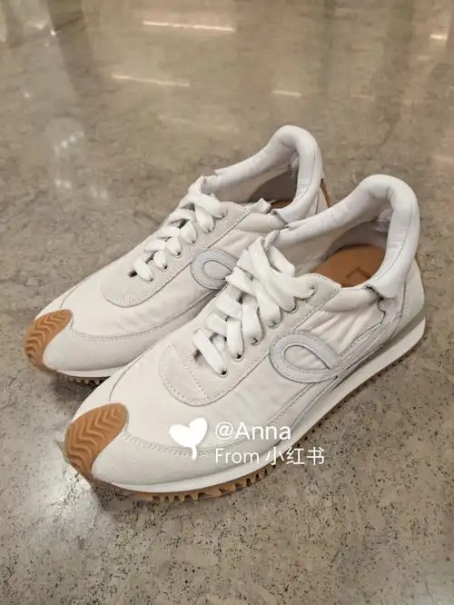 loewe#休闲鞋  #loewe  #简单舒服  #软乎乎女鞋  #设计师品牌集合店