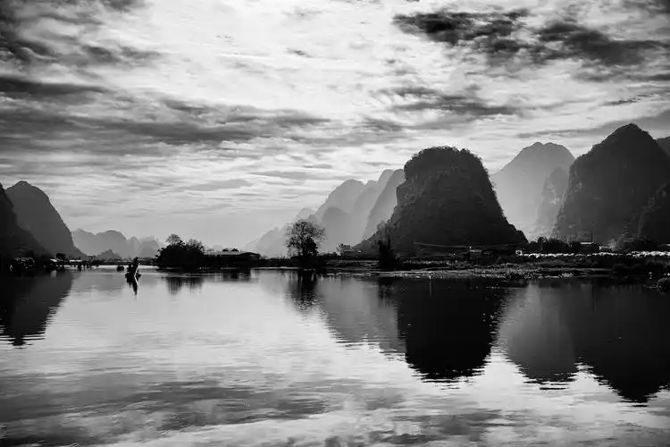 2013年1月 阳朔 遇龙河山水  rx1 数码转黑白 提示:全屏模式支持键盘