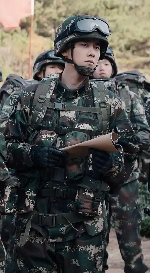 号手就位剧照#李易峰军装造型好正
