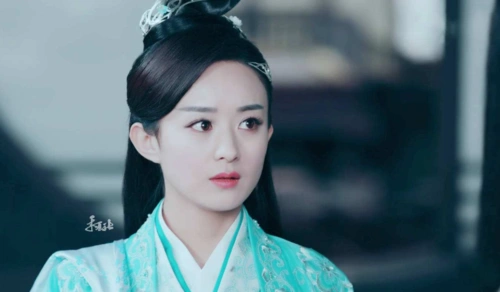 孟美岐诛仙海报出炉,看到碧瑶眼神和造型,网友:确定不是反派?