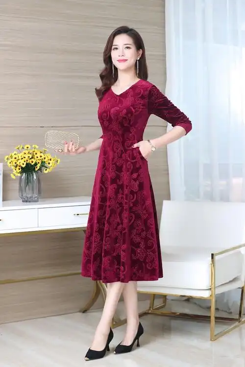 中年妈妈连衣裙长袖高腰长款连衣裙春秋季新款裙子金丝绒连衣裙女