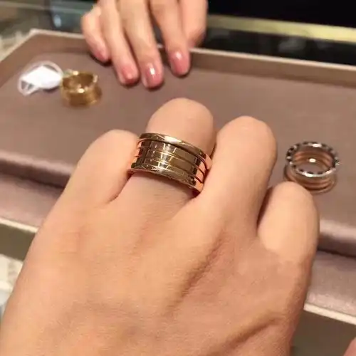 热销女宝格丽戒指