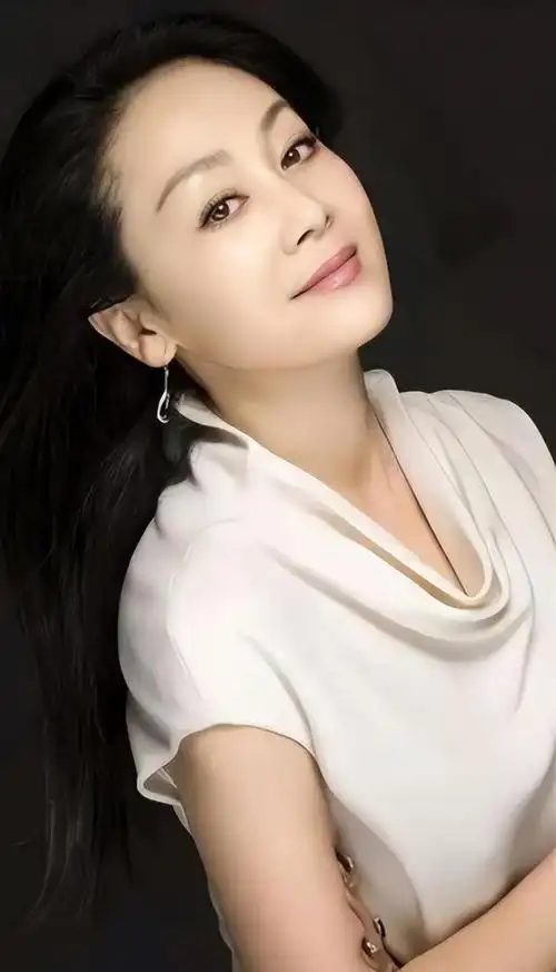 回顾王姬为自闭症儿子付出一生如今女儿也要走她的老路吗