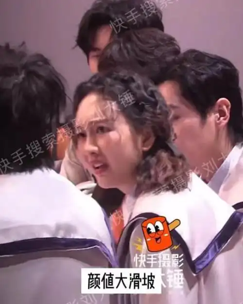 杨幂开始反击?王鸥复工状态冲上热搜,何炅下意识看其肚子好真实