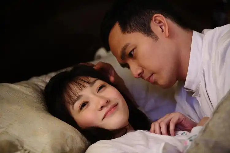 钟汉良46岁庆生和李小冉10年后合作为何说对方是自己的理想型