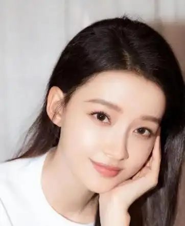 素颜无人识的4位女星镜头前貌美如花卸妆后大姐你哪位