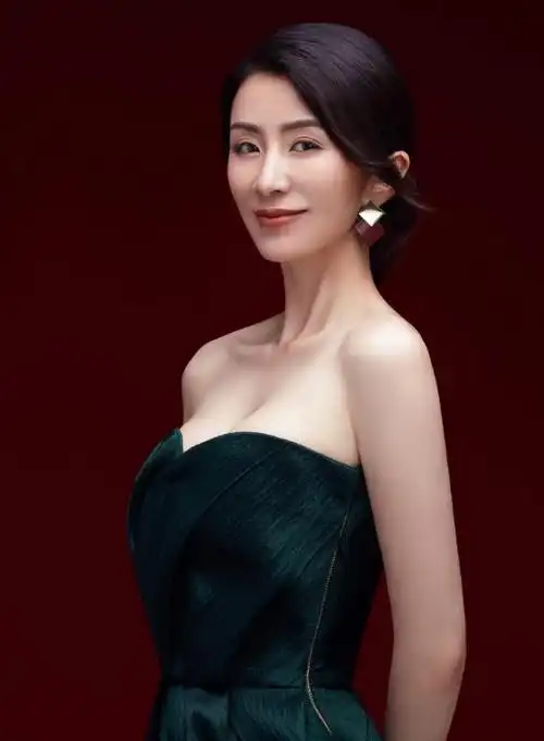 7月7日,内地女演员刘庭羽,在自己的社交平台上发布了一条新的动态