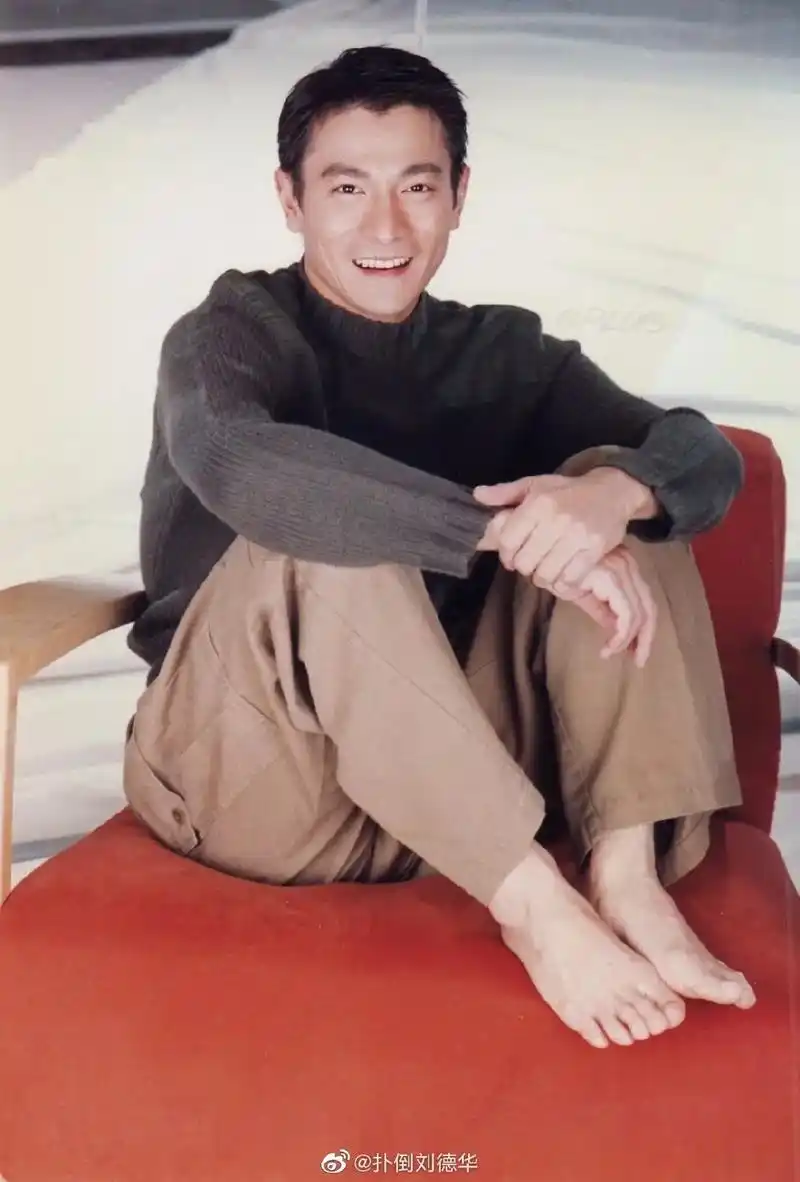 刘德华 经典照片@爱如潮水*笨小孩* @利 @蔷薇 @爱的 - 抖音