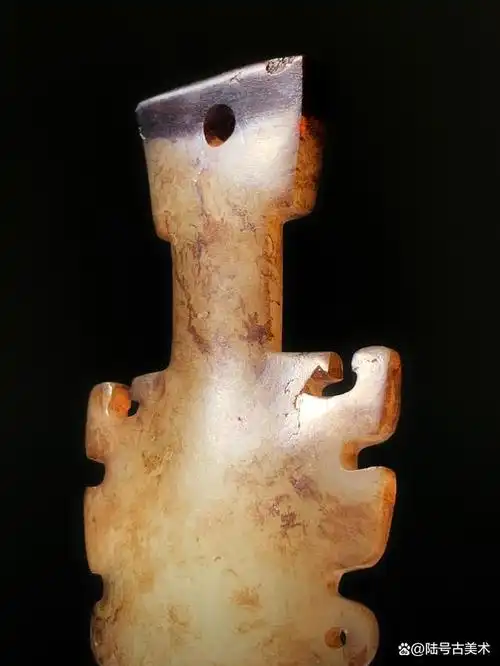 石家河文化玉器玉神人面