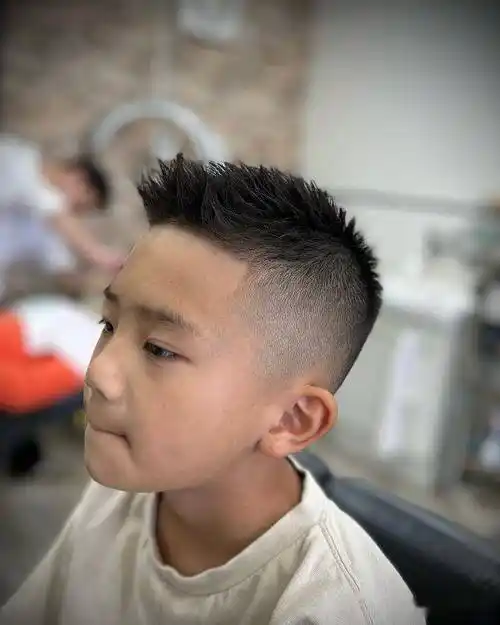 最帅小男孩发型来了,剪完很有型,赶快收藏吧_个性_时尚_头发