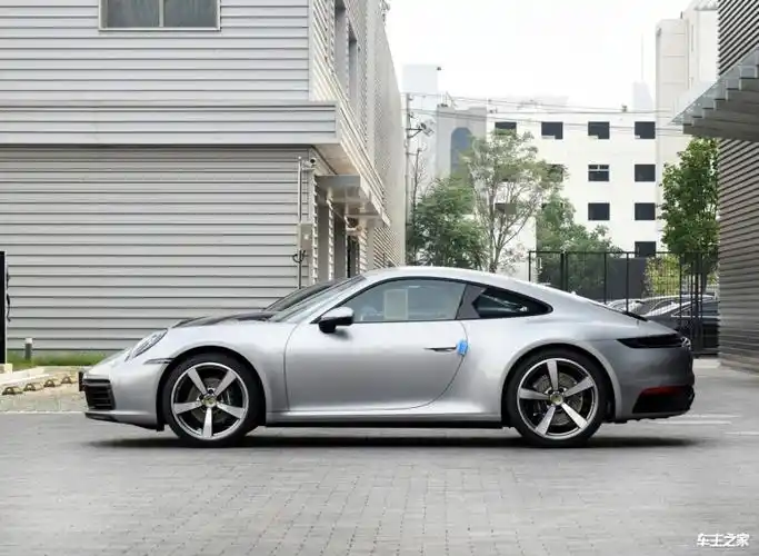 【图】运动实用样样精通的豪华跑车 保时捷 911_上海行情 - 车主之家