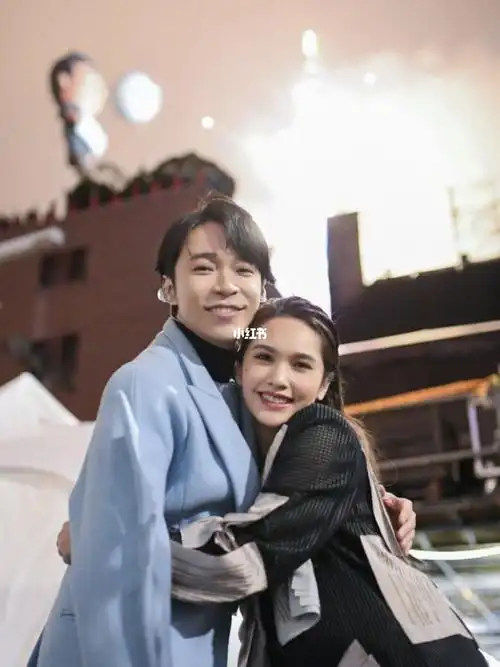 杨丞琳说心疼吴青峰真的是神仙友谊啊