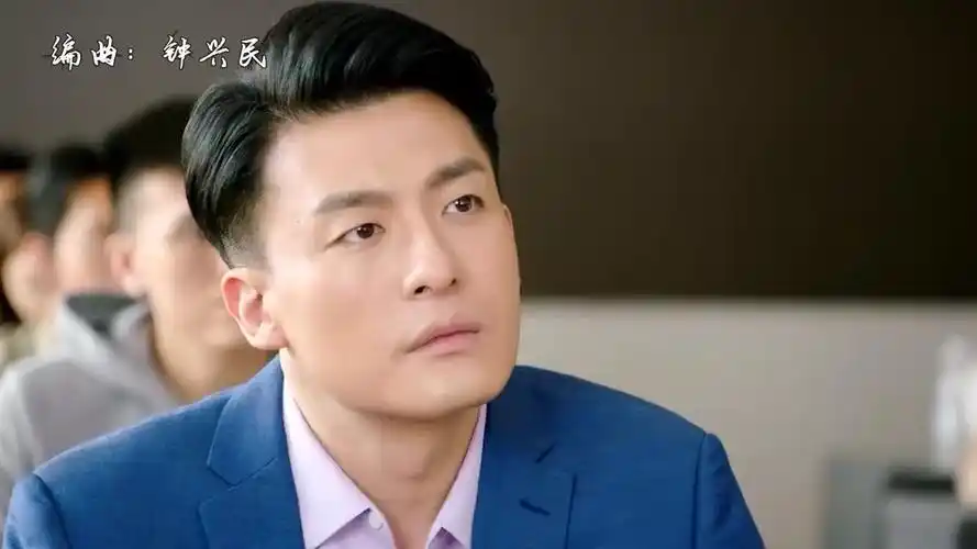 生活万岁孙艺洲魅力不可阻挡如玉山上行光映照人