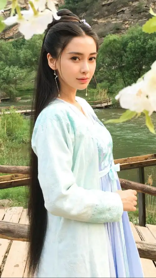 angelababy 杨颖 孤芳不自赏