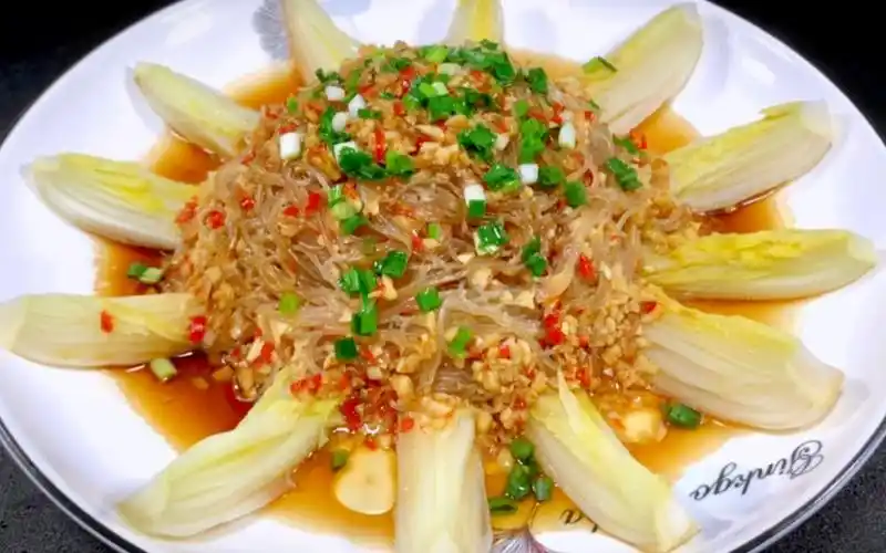 蒜蓉粉丝娃娃菜怎么做好吃,教你一招,粉丝入味,娃娃菜脆嫩清甜