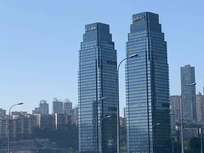 重庆拍照  #重庆打卡  #重庆旅行  #重庆欢乐谷  #时代峰峻 #长江