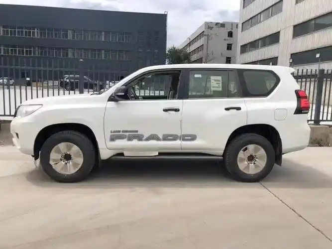 丰田霸道270027l港口最新报价42万起港口最低价