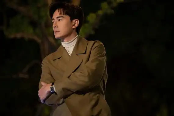 郑元畅《乔安你好》大衣男神点亮冬日look 冲火场男友力爆棚