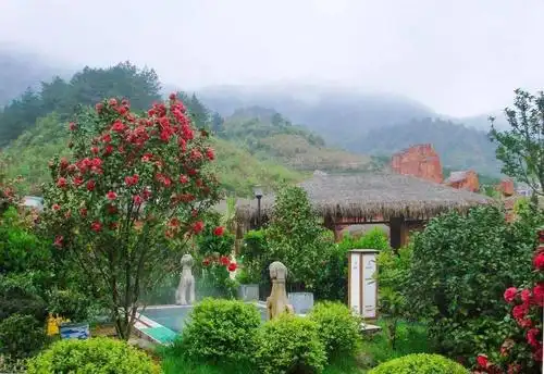 庐山西海国际温泉度假村邀您来泡泡