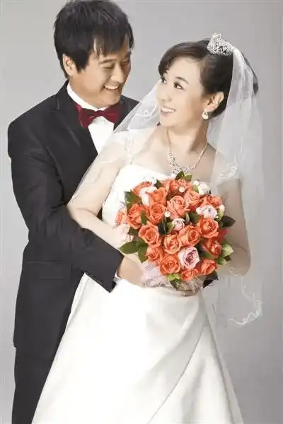 过气女童星窘况:吃老本,大龄单身,出家当尼姑,风光早已不再_金铭