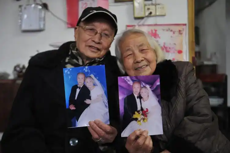 这就是爱情!重庆大渡口两位九旬老人携手相伴走过70年