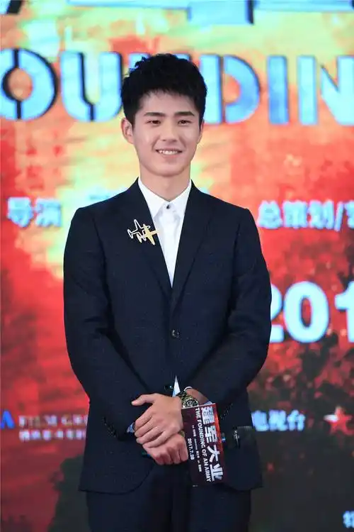 主演刘昊然饰演粟裕