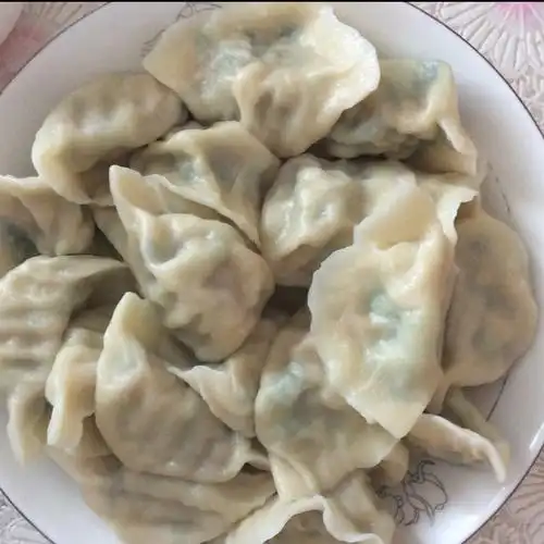 游雪做的韭菜鸡蛋虾仁三鲜饺子