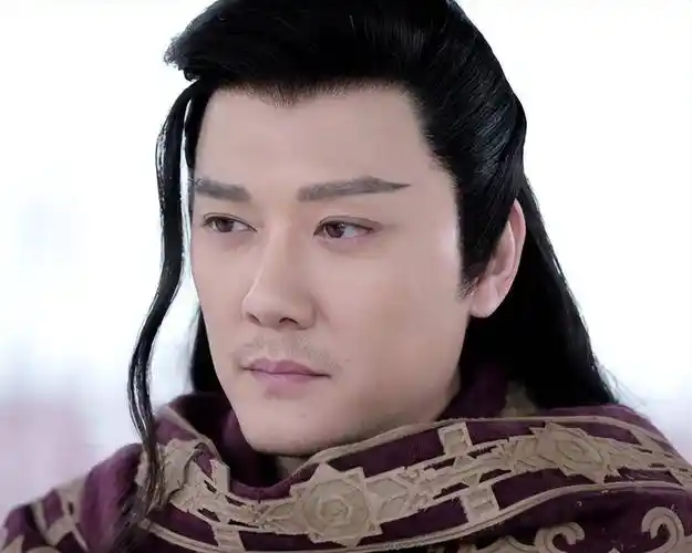 冯绍峰一把年纪还演偶像剧,剧情弱智拉胯,《星河长明》注定难火_部落