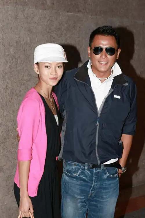 魏骏杰前妻否认遭男友打伤承认喝醉摔倒受伤声称是误会已销案