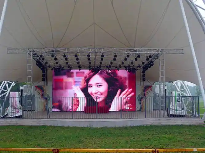 常规全彩led显示屏与舞台led显示屏的区别_进行_因为_场景